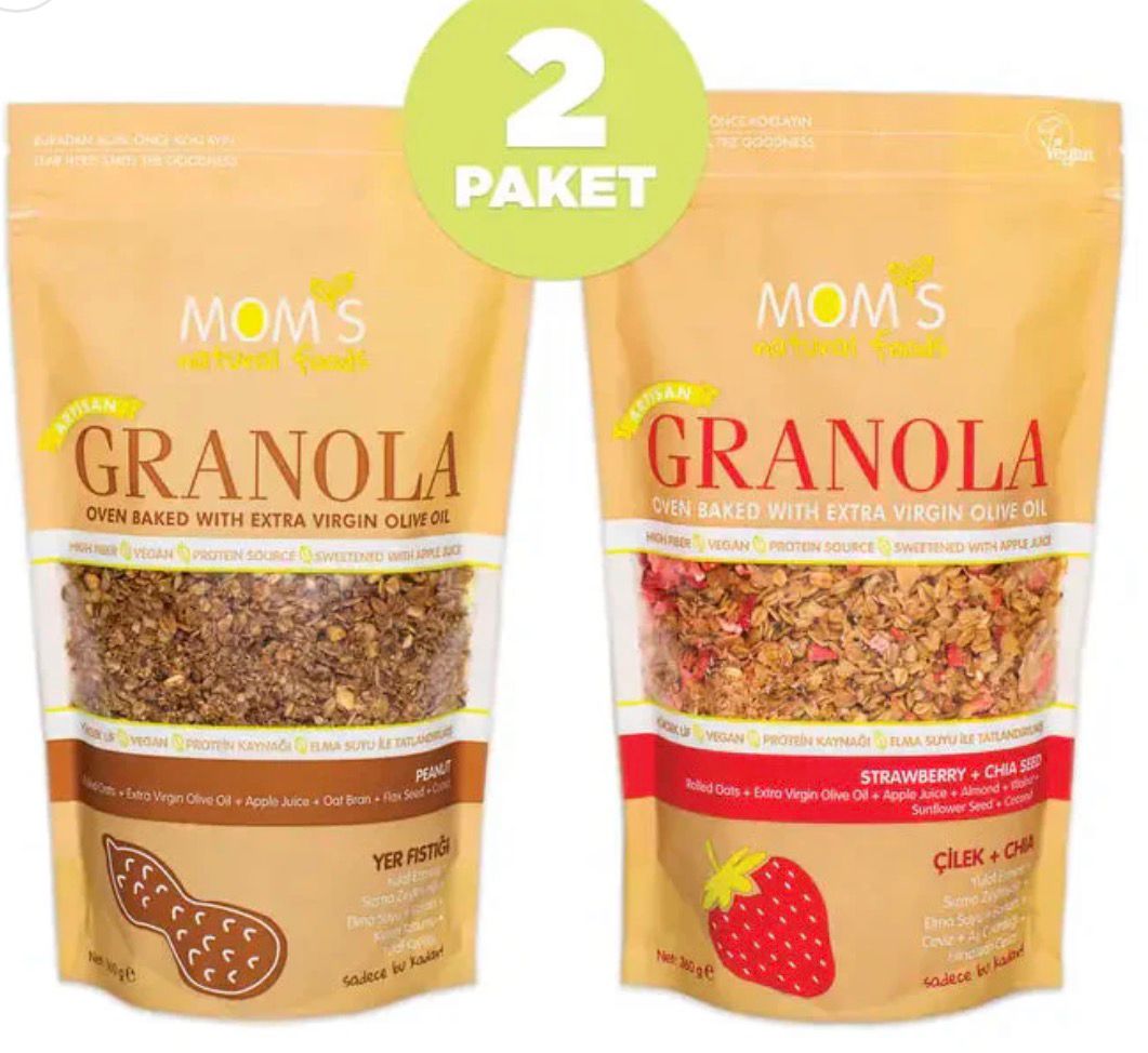 Mom's Natural Foods  2-PACK GRANOLA STRAWBERRY CHIA 360G - PEANUTS 360G
