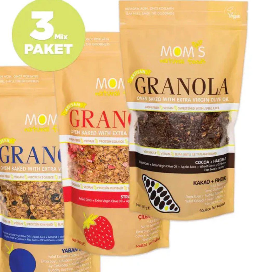 Mom's Natural Foods  3-PACK GRANOLA BANANA-WALNUT 360G / BLUEBERRY 360G / STRAWBERRY-CHIA 360G